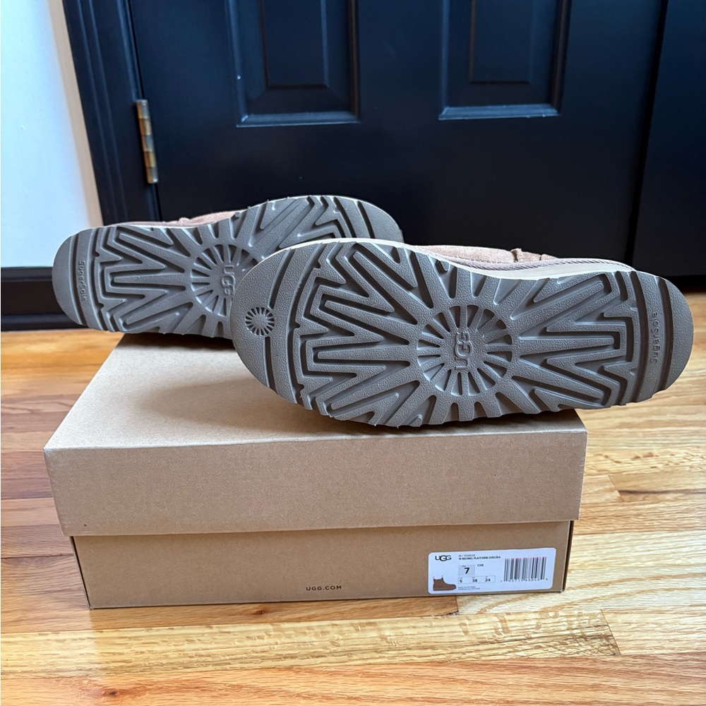 UGG Chestnut Platform Winter Boots - image 6